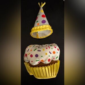 Elf on the shelf birthday outfit w/o book.